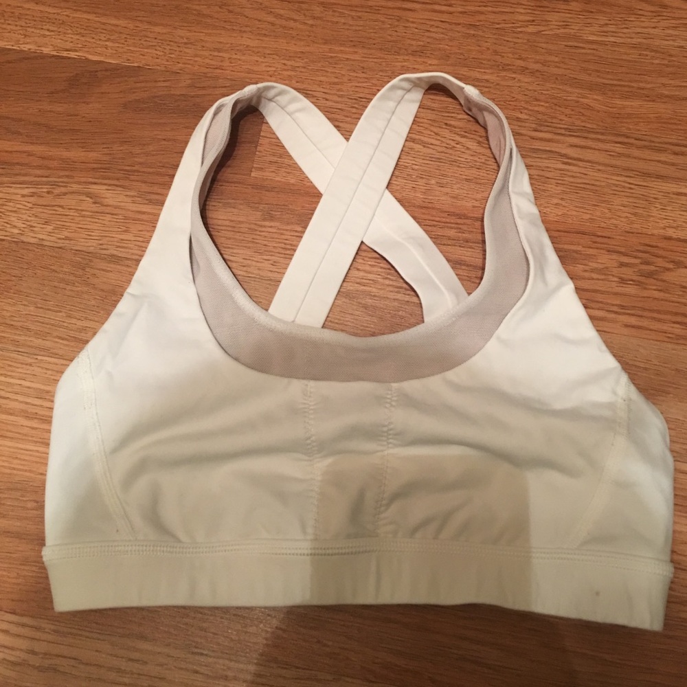 LULULEMON RUN STUFF YOUR BRA 111